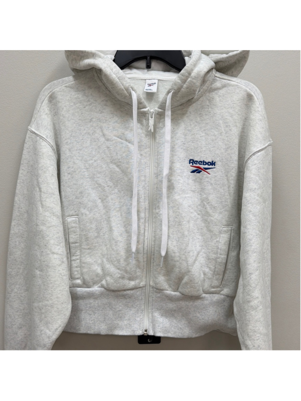 Reebok Classic Cropped Full Zip Hoodie Sz Small! - Picture 3 of 9